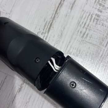 Philips Xc8049/01 Dikey Süpürgede Kırılan Plastik Boru Parçası İçin Garanti Talebi