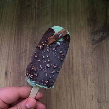 Algida Dondurmasında Kırık Çubukla Diş Ağrısı Ve Tehlike