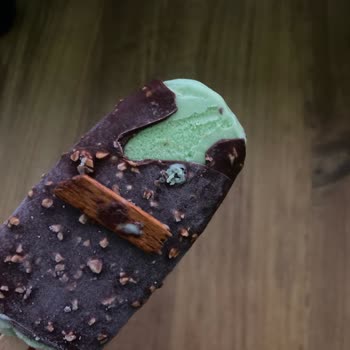 Algida Dondurmasında Kırık Çubukla Diş Ağrısı Ve Tehlike