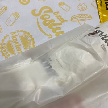 Maydonoz Döner Foça Şubesinde Küçük Porsiyon Ve Kaba Çalışan Davranışı