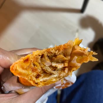 Maydonoz Döner Foça Şubesinde Küçük Porsiyon Ve Kaba Çalışan Davranışı