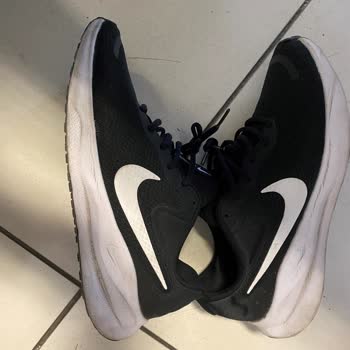 Nike Ayakkabısındaki Ötme Sesi Ve In Street'in Cevapsız İade Talebi