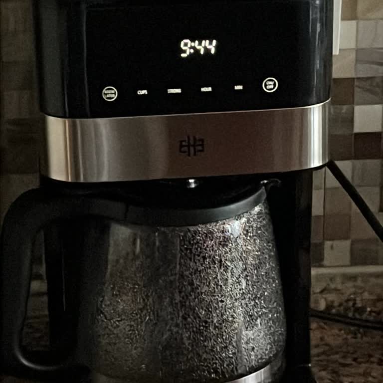 İstenen Kahve Öğütücülü Makine Yanlış Verildi, Personel Kaba Ve Bilgisiz