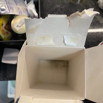 Küflü Lazanya Üzerine Cevapsız Şikayet Ve Açıklama Talebi