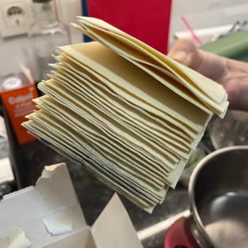 Küflü Lazanya Üzerine Cevapsız Şikayet Ve Açıklama Talebi