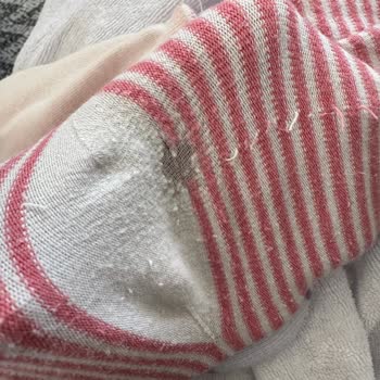 LCW Kız Çocuk Kıyafetlerinde Yırtılma Sorunu Ve İade Talebi