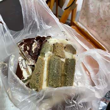 Pesotti İftar Tiramisu'sinde Küflü Kedi Dili Bisküvileri Şoku