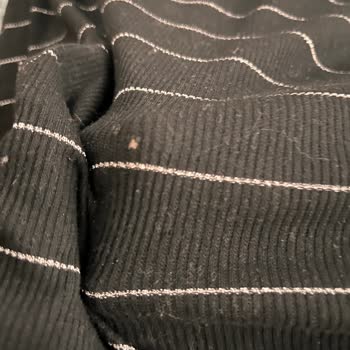 LCW Adana Optimum Mağazasından Alınan Bluzda Beklenmedik Delikler