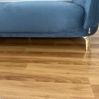 Montajda Koltuklar Kesildi Ve Renk Hatası, Firma Geri Dönüş Yapmıyor