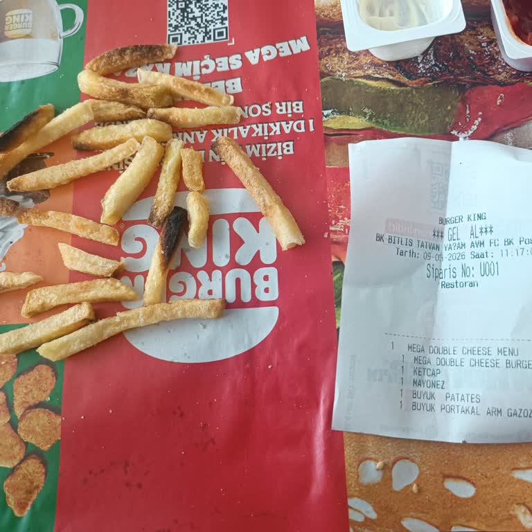 Burger King Şubesinde Simsiyah Patatesler Ve Kalite Kontrol Eksikliği