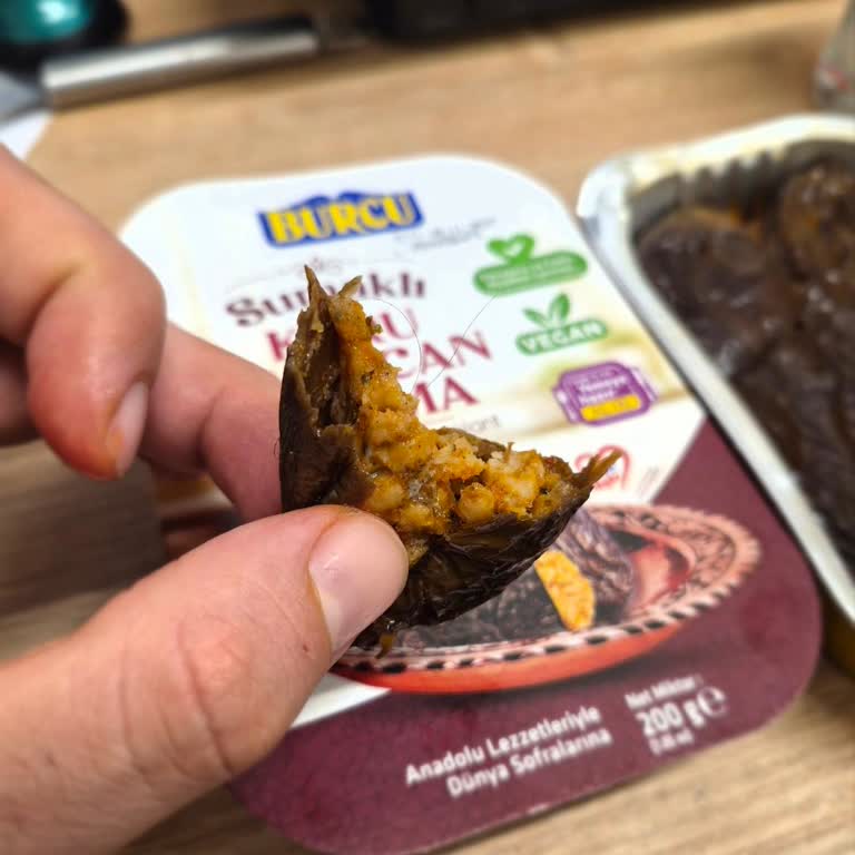 Burcu Markasının Sumaklı Kuru Patlıcan Dolma Ürününde Kıl Ve Hijyen Sorunu