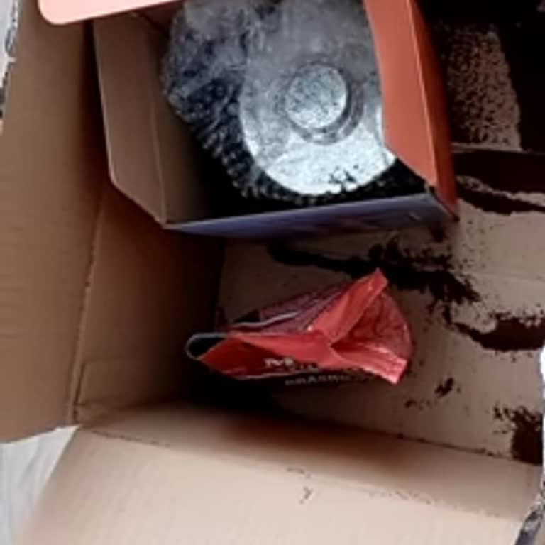 Açılmış Kahve Paketi Gıda Güvenliği Endişesi Ve Değişim Talebi