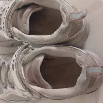 Lotto Çocuk Spor Ayakkabısında Kısa Sürede Açılma Ve Değişim Talebi