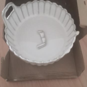 Kırık Gelen Seramik Servis Gereçlerinin Yenisiyle Değiştirilmesini Talep Ediyorum