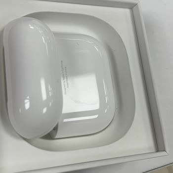 Sıfır AirPods'da Çizik Ve Menteşe Sorunu, Garanti Red Ve İade Talebi