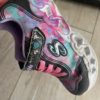 Skechers Infinite Heart Lights Ayakkabısının Hızlı Yıpranması Ve Değişim Talebi