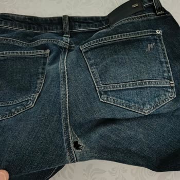 Mavi Jean Pantolonların Ağ Kısmı Sürekli Yırtılıyor