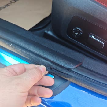 Yeni BMW 320i Kapı Fitilindeki Üretim Hatası Garanti Kapsamına Alınmadı