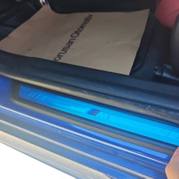 Yeni BMW 320i Kapı Fitilindeki Üretim Hatası Garanti Kapsamına Alınmadı