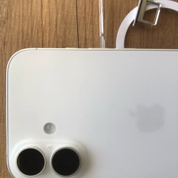 Arka Kapakta Açıklık Olan İphone 16 İçin Sıfır Değişim Talebi