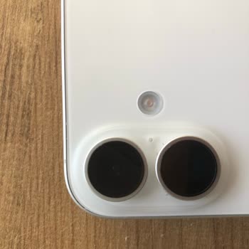 Arka Kapakta Açıklık Olan İphone 16 İçin Sıfır Değişim Talebi