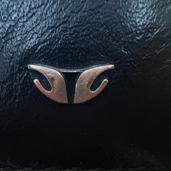 Tergan Cüzdanının Logo Kararması Ve Satıcının İade Talebini Reddetmesi