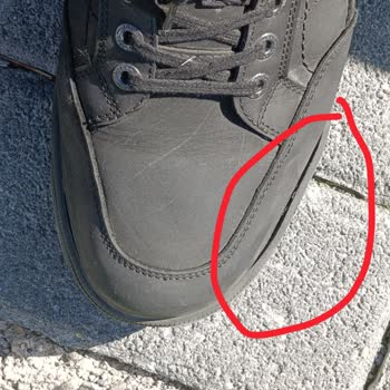 Garanti Kapsamında Yan Açılan Ayakkabının Değişim İsteği