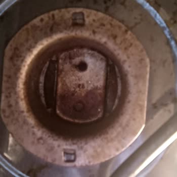 Bosch Ankastre Fırınımdaki Paslanma Ve Dökülme Garanti Kapsamında Değiştirilmelidir