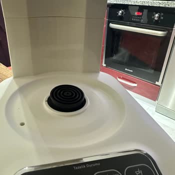 Garanti Tamirinde Kırık Ve Çalışmaz Olarak Geri Dönen Karaca Çaysever Robotea Pro