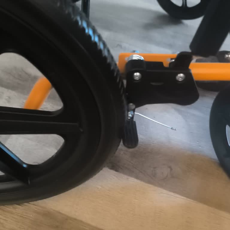 Tekerlekli Sandalye 1,5 Ayda Bozuldu, Trendyol’dan Yardım Gerekli