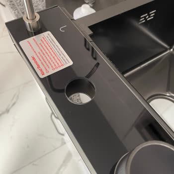 Robo Akıllı Ev Kurulumunda Eksik Sifon Düğmesi Ve Küvetteki Zedeler