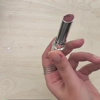 Flormar Sheer Up Lipstick Ruj Tasarımı Kötü!