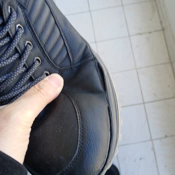 Kısa Sürede Açılan Botlarda Üretim Hatası Reddi Ve İade Talebi