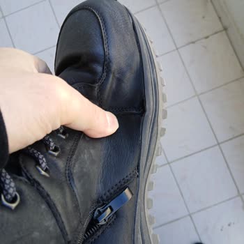 Kısa Sürede Açılan Botlarda Üretim Hatası Reddi Ve İade Talebi