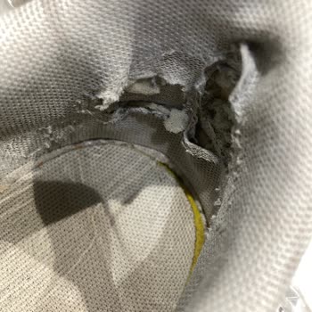 Boyner'de Adidas Ayakkabısının Hızlı Yırtılması Ve Üç Kez Olumsuz İnceleme Sonuçları