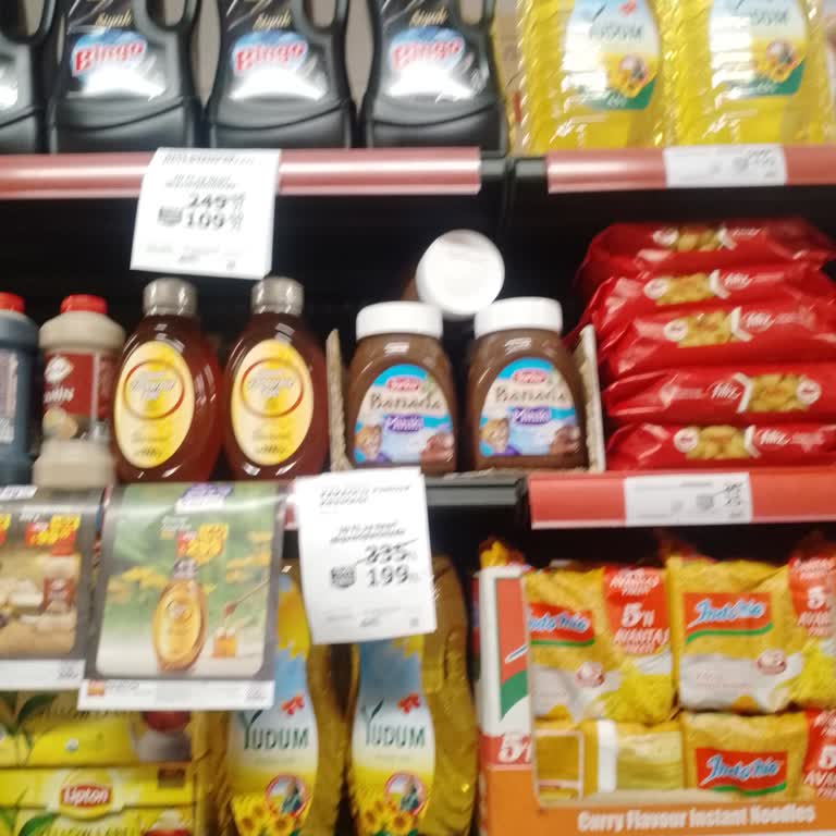 A101 Küçükçekmece Mağazasında Çalışanın Saygısız Ve Bağırıcı Tutumu