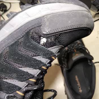 Columbia Ayakkabısında Üretim Hatası İddiası