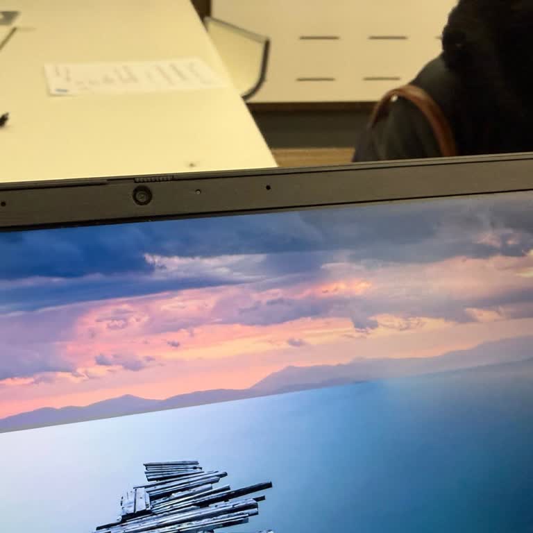 HP Servisinin Onarım Sonrası Ekran Çerçevesi Kusuru ve Tüketici Haklarının İhlali