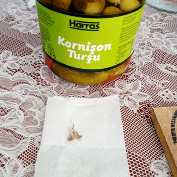 File Market Cam Kavanozda Tavuk Tüyü Ve Hijyen Dışı Kalıntı