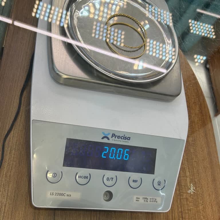 Alınan Bileziklerde 10 Gram Altın Eksik Ve Mağazanın Sorumluluk Reddi