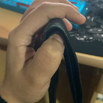 Torino Erkek Cüzdanının Deri Soyulması Ve Deformasyonu Nedeniyle Değişim Talebi