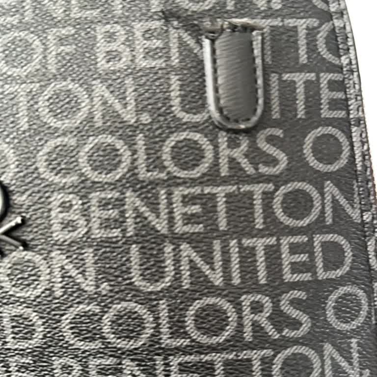 Askısı Kısa Sürede Koptu, Mağaza Tamir Reddi Ve Çözüm Sunmuyor