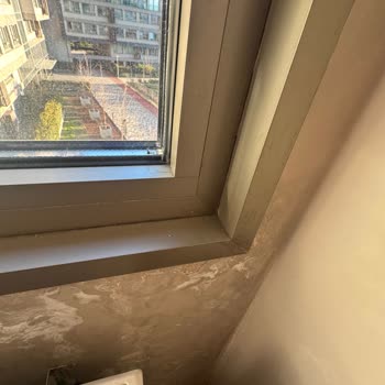 İn İstanbul’da Rutubet Sorunu Ve Sağlık Mağduriyeti Çözülmedi