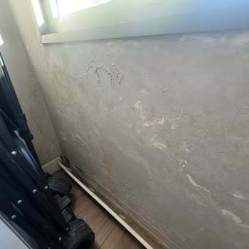 İn İstanbul’da Rutubet Sorunu Ve Sağlık Mağduriyeti Çözülmedi