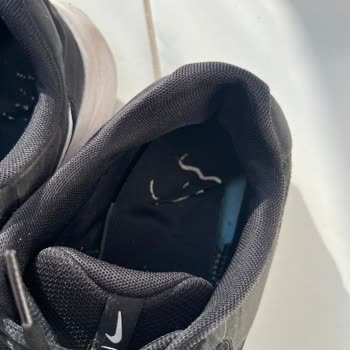 Nike Koşu Ayakkabısında Kısa Sürede Topuk Kırılması Ve File Deformasyonu, Değişim Ve İade Talebi