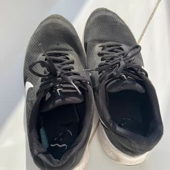 Nike Koşu Ayakkabısında Kısa Sürede Topuk Kırılması Ve File Deformasyonu, Değişim Ve İade Talebi