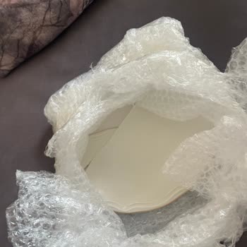 Kırık Tabak Takımı Ve Cevapsız Müşteri Hizmetleri
