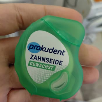 Prokudent Diş İpinde Parçalanma Ve Dolgu Riski