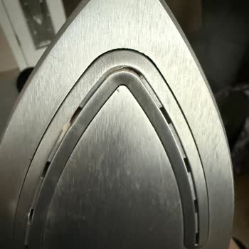 Laurastar Lift Extra Ütüde Kireç Sorunu Ve Servis Çözümünün Yetersizliği