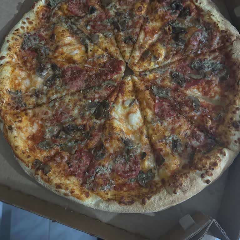Domino’s Trabzon Yeşiltepe Şubesinde Eksik Tavuk Finger Ve Az Malzemeli Pizza